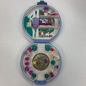 Vintage 1989 Bluebird Polly Pocket Polly's Ice Skating Party